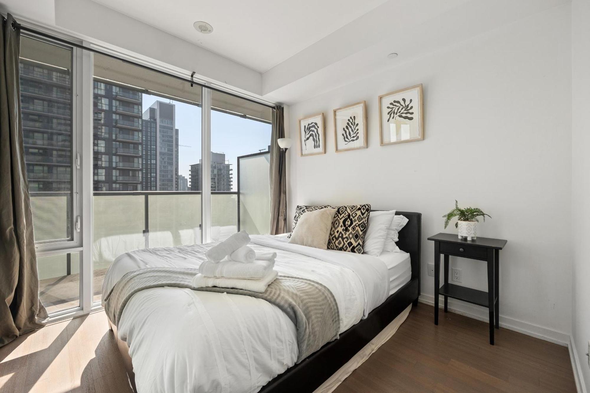 Downtown Toronto Condos Exterior foto